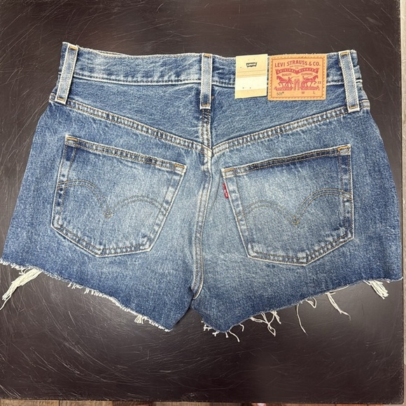 Levi’s 501 denim shorts - Picture 2 of 3